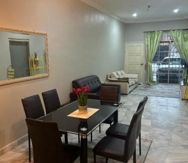 Kepala Batas House | Hz Homestay Bertam