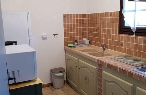 Greoux-les-Bains Apartment | (I) flat with one bed room