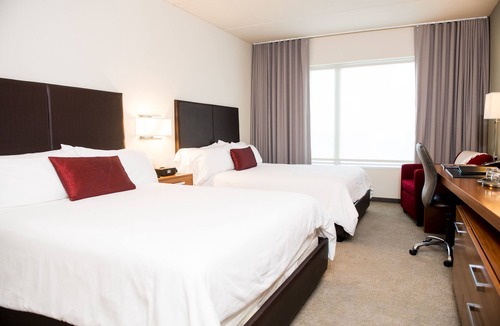 Champaign Hotel | I Hotel And Illinois Conference Center