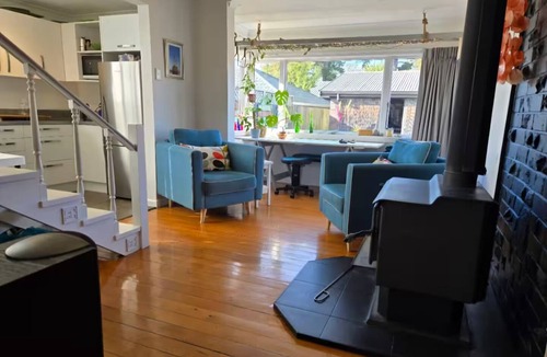Kaiapoi House | I'm away, so it's all yours!
