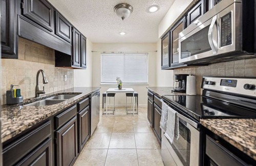 Valley Ranch House | I655 – World Cup Stay - 18 min to AT&T - Sleeps 4 - Free Parking