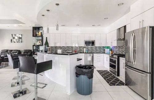 Humble Villa | IAH SPHERIC Mini-mansion