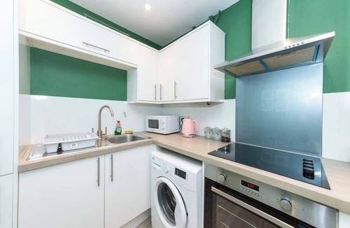 Reading Condo | IBEX HOUSE | Free parking 2Bed Fully equipped Flat