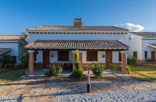 Pozo Alcon House | Ibipozo Home for 6 near Bolera Reservoir
