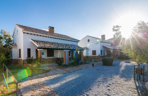 Pozo Alcon House | Ibipozo Home for 6 near Bolera Reservoir