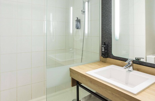 Champniers Hotel | ibis Angouleme Nord