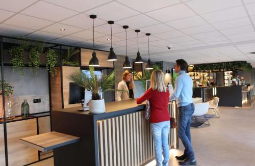 Aubenas Hotel | ibis Aubenas