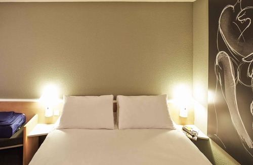 Auray Hotel | ibis Auray