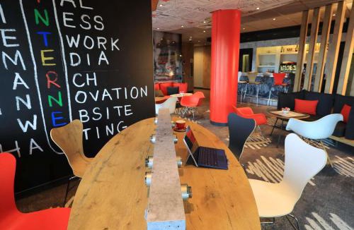 Aurillac Hotel | ibis Aurillac