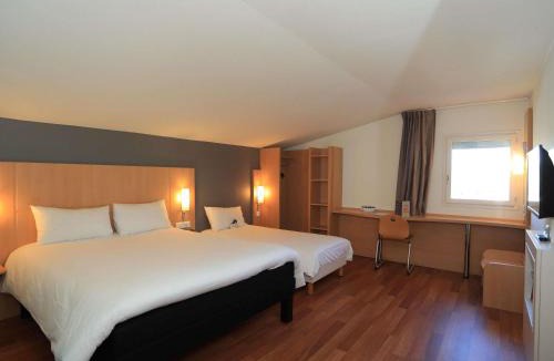Aurillac Hotel | ibis Aurillac