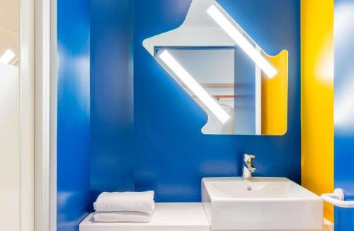 Saint-Georges-de-Grehaigne Hotel | Ibis Budget Pontorson Baie Du Mont Saint Michel