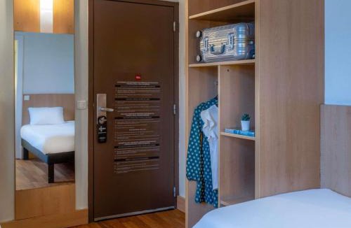 Porta Hotel | Ibis Barcelona Meridiana