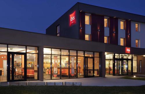 Beauvais Hotel | ibis Beauvais Aéroport