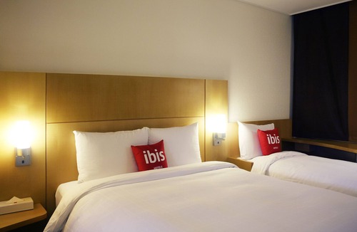 Quartier du Lac Hotel | ibis Bordeaux Lac