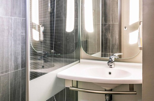Bourg-en-Bresse Hotel | ibis Bourg En Bresse