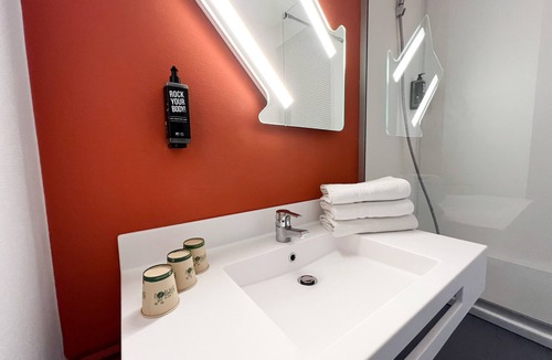 Saint-Christol-Les-Ales Hotel | ibis budget Alès Saint Christol