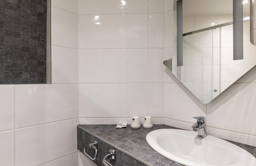 Saint-Quentin-Fallavier Hotel | Ibis budget Lyon Est Saint Quentin Fallavier