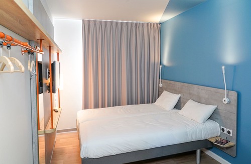 Aubenas Hotel | ibis budget Aubenas