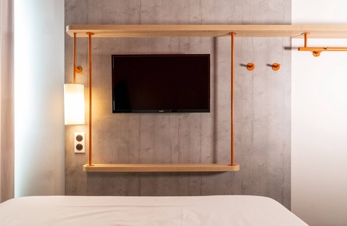 Aubenas Hotel | ibis budget Aubenas