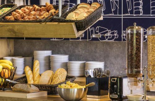 Montigny-le-Bretonneux Hotel | ibis budget Saint Quentin Yvelines - Vélodrome
