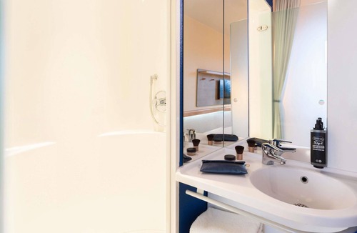 Vernier Hotel | ibis budget Geneve Aeroport