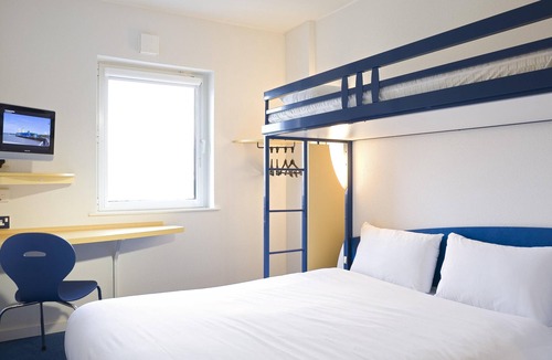 Libourne Hotel | Ibis Budget Libourne