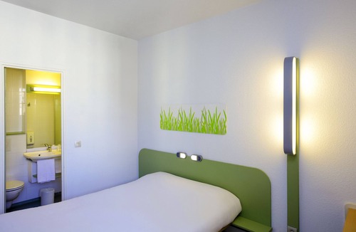 Saint-Genis-Laval Hotel | ibis budget Lyon Saint Genis Laval