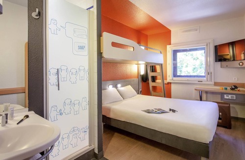 Blancarde Hotel | ibis budget Marseille Timone