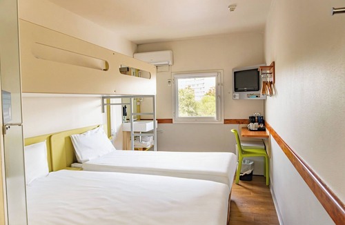 Melbourne Airport Hotel | ibis budget Melbourne Airport