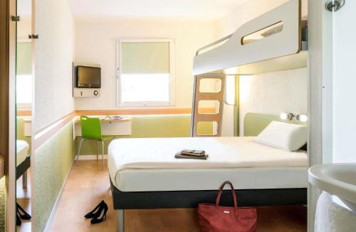 Montauban Hotel | ibis budget Montauban Les Chaumes