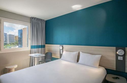 L'Arenas Hotel | ibis budget Nice Aeroport