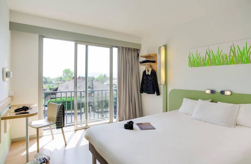 Lescar Hotel | ibis budget Pau Lescar