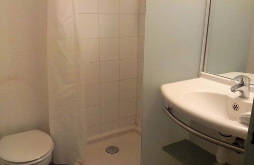 Poitiers Hotel | ibis budget Poitiers Sud