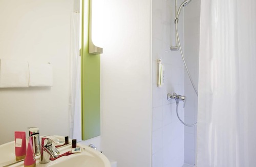 Pontault-Combault Hotel | ibis budget Pontault Combault RN4 Marne la Vallée