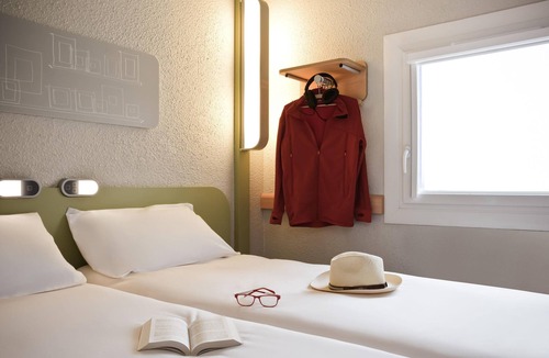 Pontault-Combault Hotel | ibis budget Pontault Combault RN4 Marne la Vallée