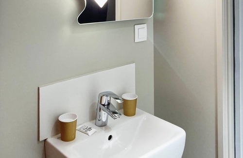 Quartier Saint-Clement - Jardin des Plantes Hotel | ibis budget Rouen Centre Rive Gauche