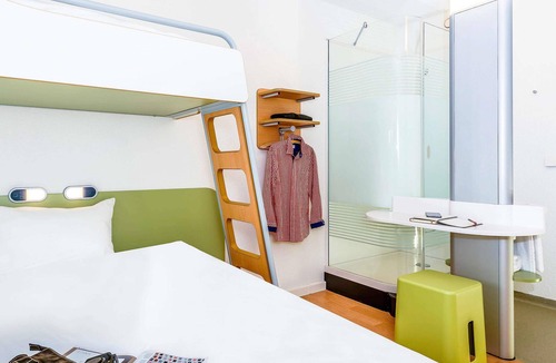 Saint-Quentin Hotel | ibis budget Saint-Quentin Centre Gare