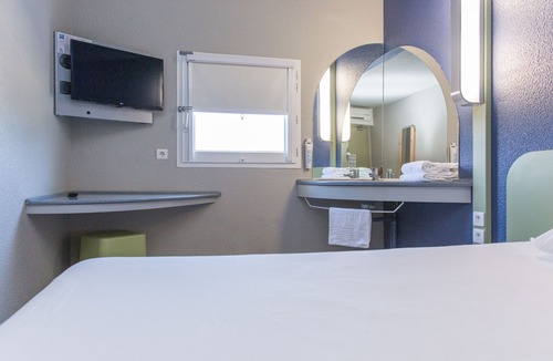 Sisteron Hotel | ibis budget Sisteron
