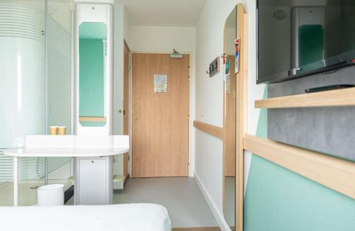Blagnac Hotel | ibis budget Toulouse Aeroport