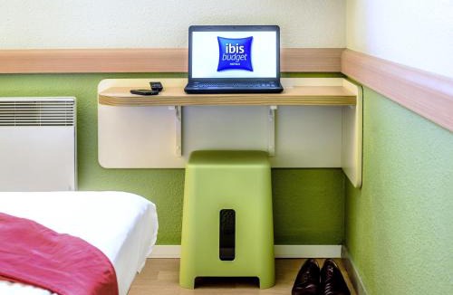 Petite-Foret Hotel | ibis budget Valenciennes Petite-Forêt