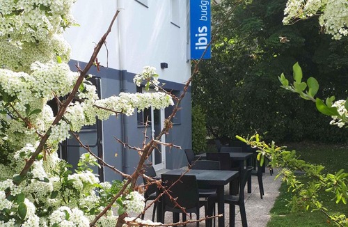 Saint-Cyr-l'Ecole Hotel | ibis budget Versailles Chateau Saint cyr l'Ecole