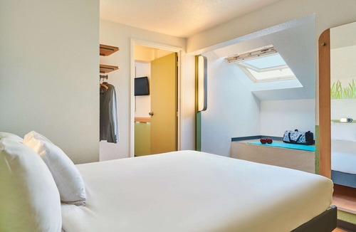 Coignieres Hotel | ibis budget Versailles Coignières