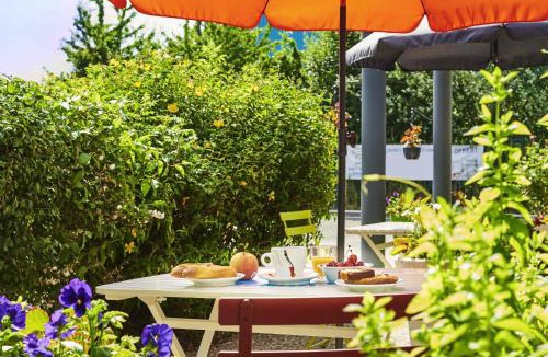Coignieres Hotel | Ibis Budget Versailles Coignieres