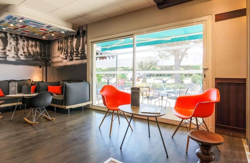 Carcassonne Hotel | ibis Carcassonne Est La Cité