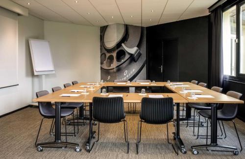 Chalons-en-Champagne Hotel | ibis Chalons en Champagne