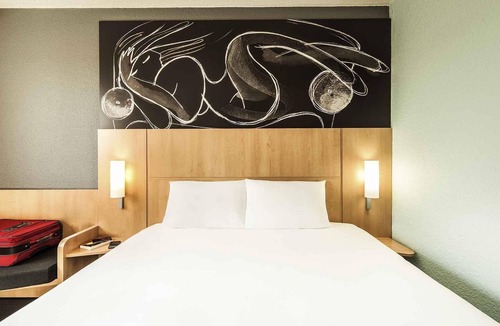 Chatellerault Hotel | ibis Chatellerault