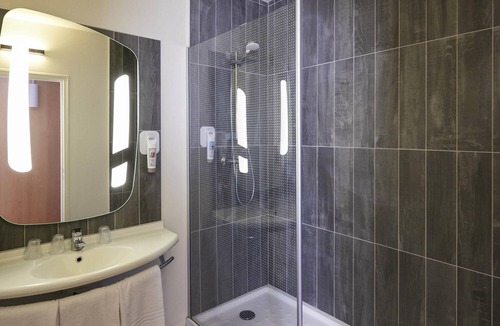 Cholet Hotel | ibis Cholet