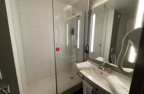 Royallieu Pompidou Hotel | ibis Compiègne