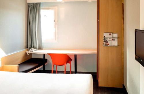 Dieppe Hotel | ibis Dieppe Le Val Druel