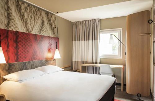 Paroisse Saint-Vincent-de-Paul Hotel | ibis Dole Sud Choisey